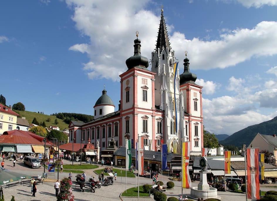 Stadtzentrum Мариацел Екстериор снимка